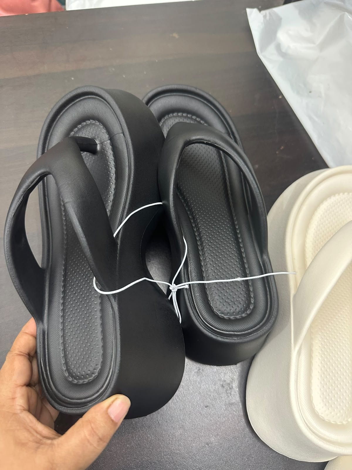 Women’s Simple-Style Lightweight PVC Heel Sandals in Black