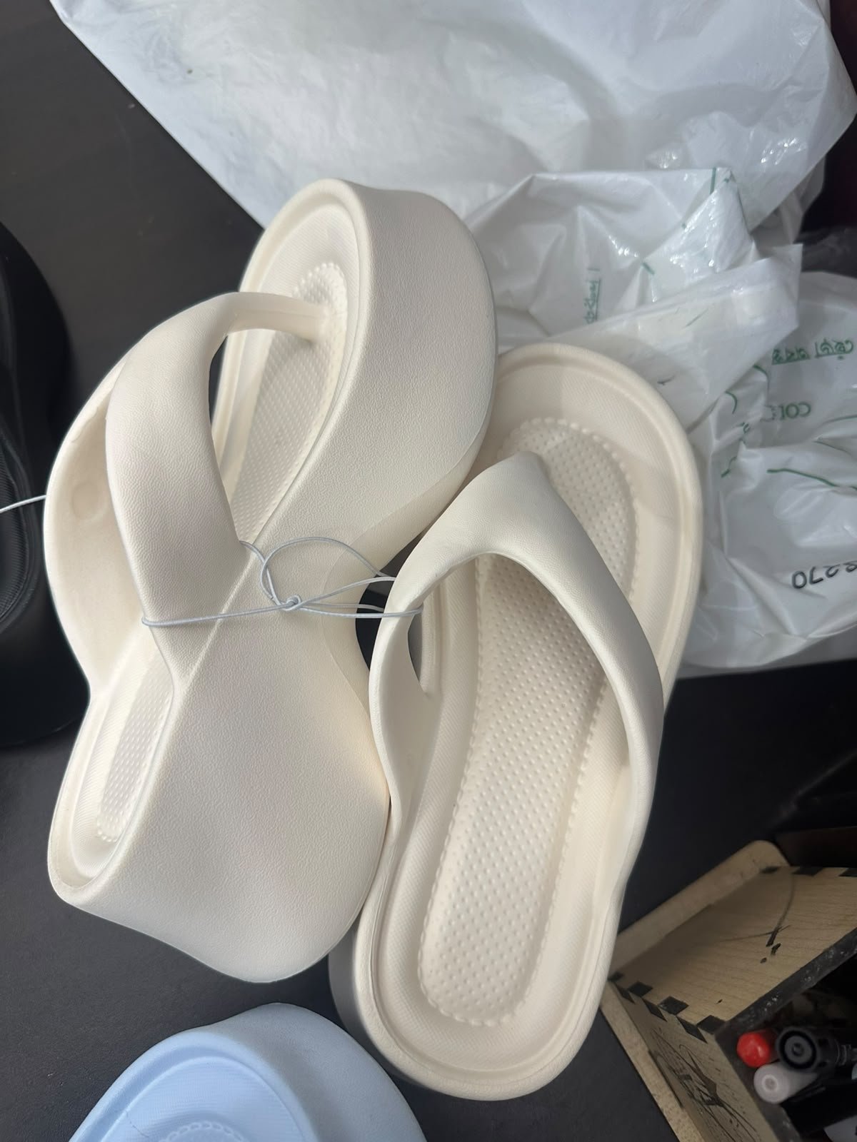 Women’s Simple-Style Lightweight PVC Heel Sandals in White
