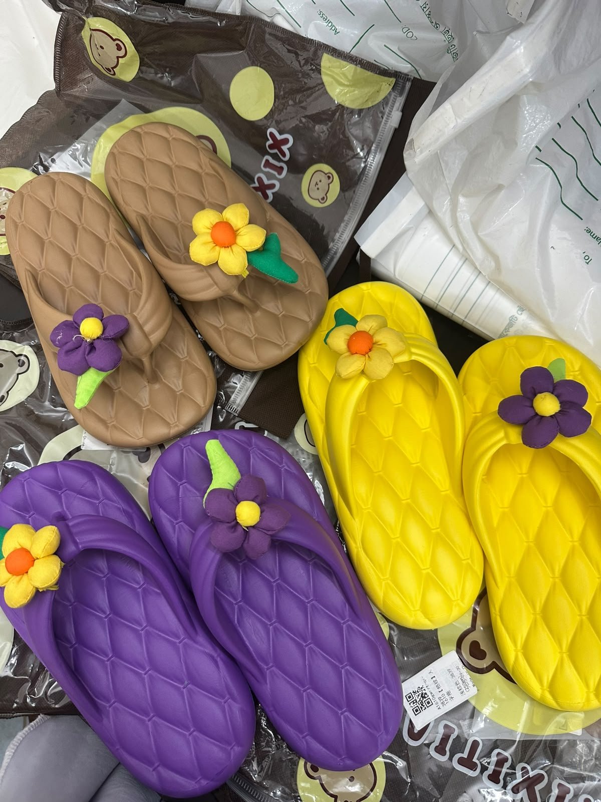 Women’s Big-Flower Soft PVC Flat Sandals - product detail